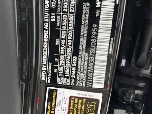 Used 2025 Mercedes-Benz GLC 300 image 33