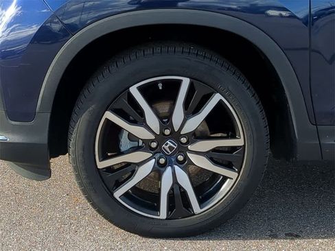 Used 2020 Honda Pilot Touring image 13