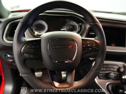Used 2022 Dodge Challenger R/T Scat Pack RWD image 40