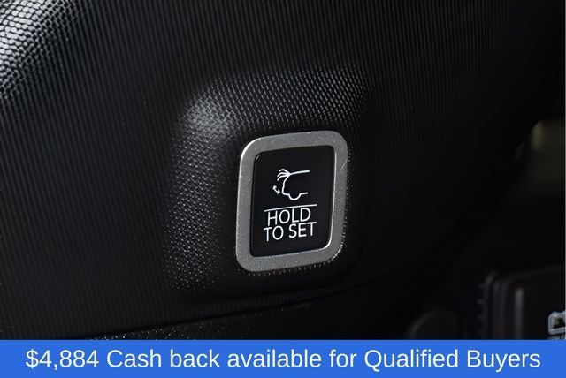 New 2026 Jeep Grand Cherokee Altitude AWD/4WD image 33