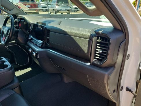 Used 2025 GMC Sierra 1500 SLT AWD/4WD image 37