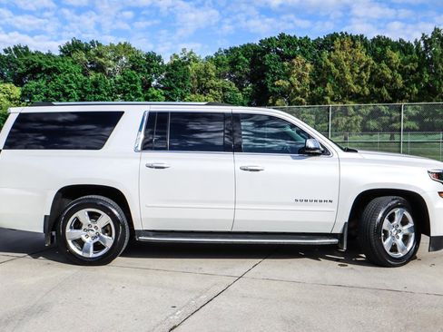 Used 2020 Chevrolet Suburban Premier image 5