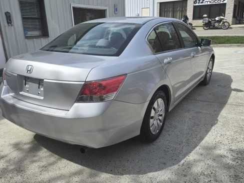 Used 2009 Honda Accord LX image 5