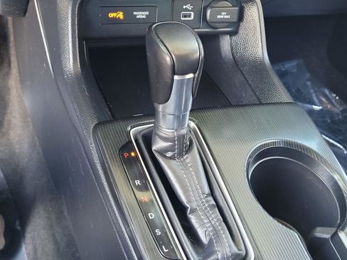 Used 2024 Honda Civic EX-L image 25