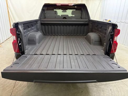 Used 2023 Chevrolet Silverado 1500 Custom AWD/4WD image 12