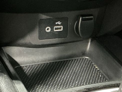 Used 2021 Nissan Rogue Sport S image 10