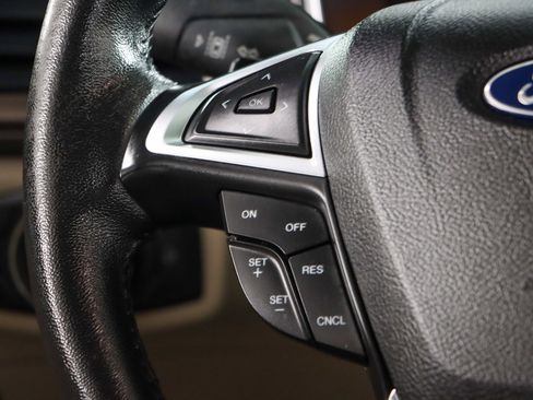 Used 2019 Ford Fusion SEL image 13