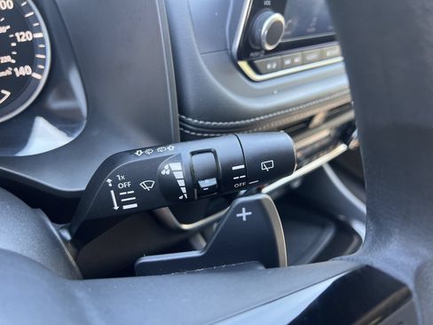 Certified 2023 Nissan Rogue SV AWD/4WD image 11
