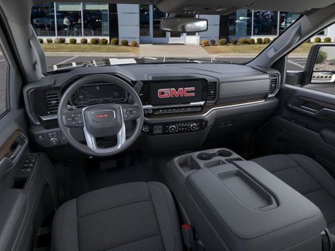 New 2025 GMC Sierra 2500 SLE w/ SLE Value Package; image 33