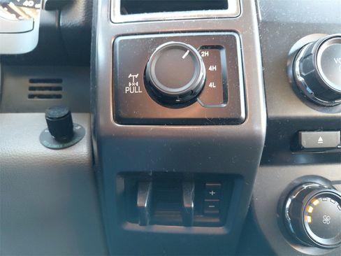 Used 2017 Ford F350 XLT w/ XLT Value Package image 36