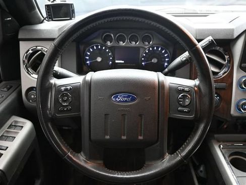 Used 2014 Ford F250 Lariat w/ Lariat Ultimate Package AWD/4WD image 17