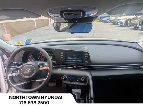 Certified 2023 Hyundai Elantra SEL FWD image 7