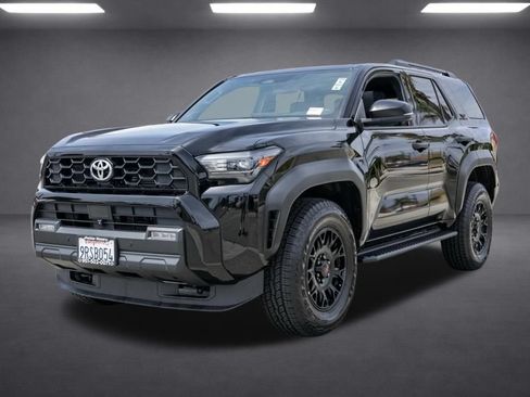 Used 2025 Toyota 4Runner TRD Off-Road Premium w/ Tow Technology Package AWD/4WD image 9