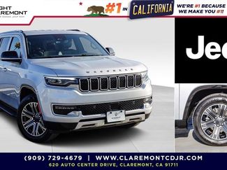 Used 2024 Jeep Wagoneer L Series II w/ Flexible Seating Group AWD/4WD 360° Tour