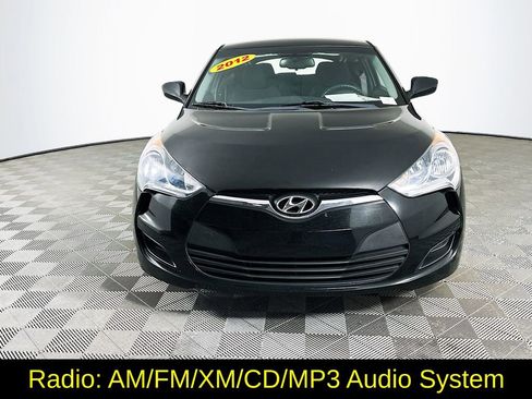 Used 2012 Hyundai Veloster image 4