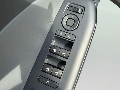Used 2025 Kia K4 FWD image 26