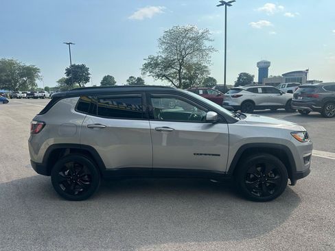 Used 2020 Jeep Compass Latitude AWD/4WD image 8