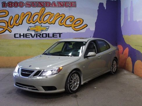 Used 2008 Saab 9-3 2.0T w/ Moonroof Package image 2