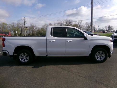 Used 2020 Chevrolet Silverado 1500 LT w/ All-Star Edition AWD/4WD image 2