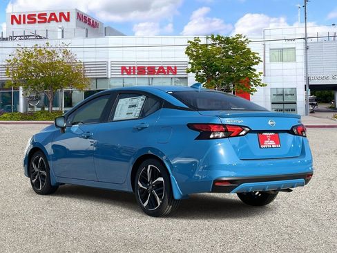 New 2025 Nissan Versa SR w/ Trunk Package image 2