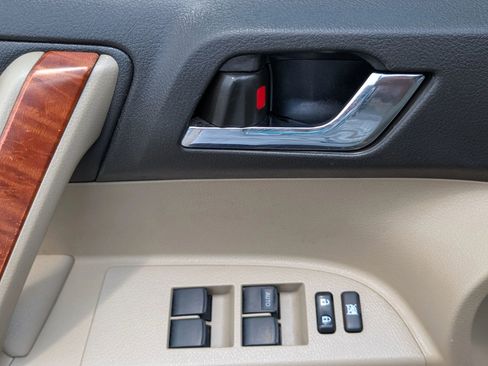 Used 2008 Toyota Highlander Limited image 21