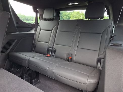 Used 2024 Chevrolet Tahoe Z71 AWD/4WD image 20