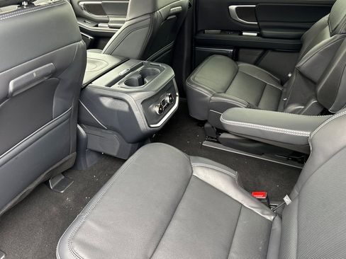 New 2025 Ford Expedition Platinum w/ Stealth Appearance Package image 13