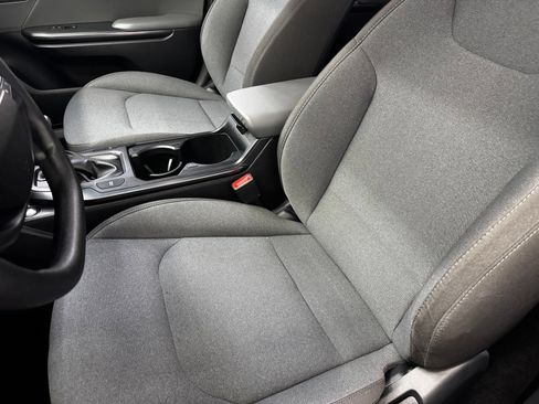 Used 2025 Kia K4 FWD image 10