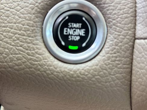 Used 2021 GMC Yukon Denali w/ Advanced Technology Package AWD/4WD image 22