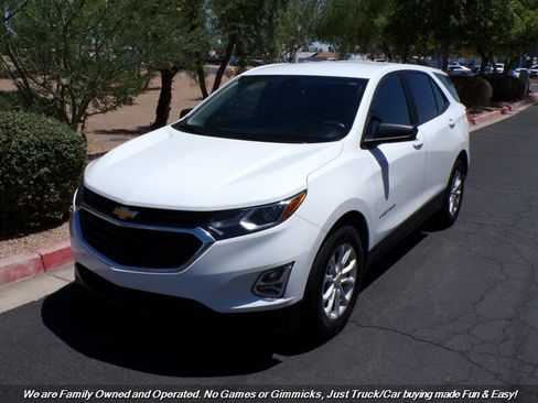 Used 2020 Chevrolet Equinox LS FWD image 3