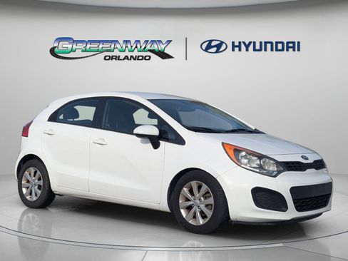 Used 2013 Kia Rio LX FWD image 2
