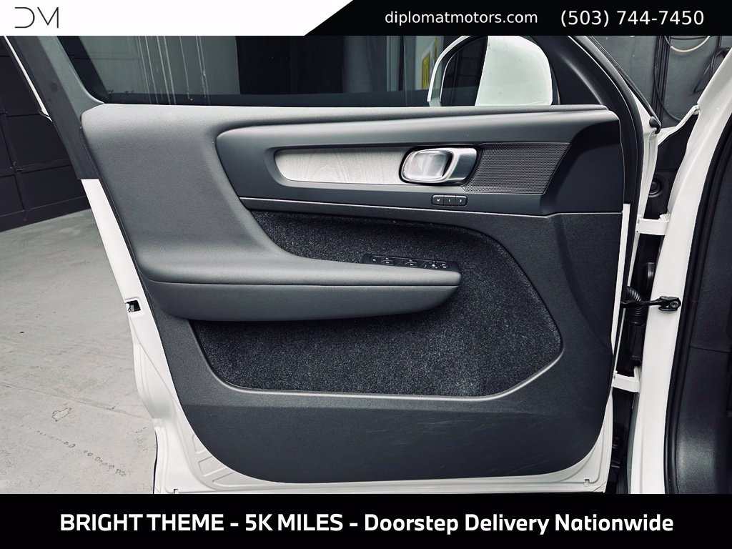 Used 2025 Volvo XC40 B5 Core w/ Protection Package Premier AWD/4WD image 26