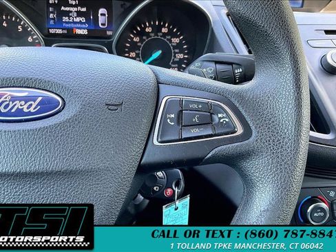 Used 2017 Ford Escape SE AWD/4WD image 19
