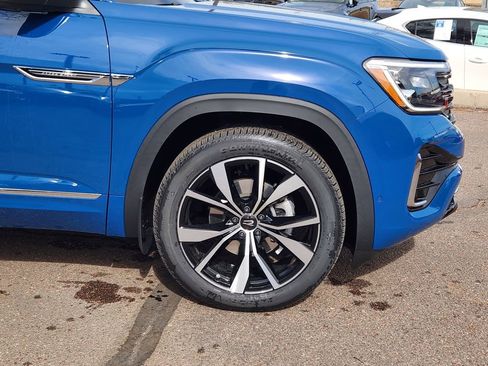 New 2026 Volkswagen Atlas Cross Sport SEL Premium R-Line image 28