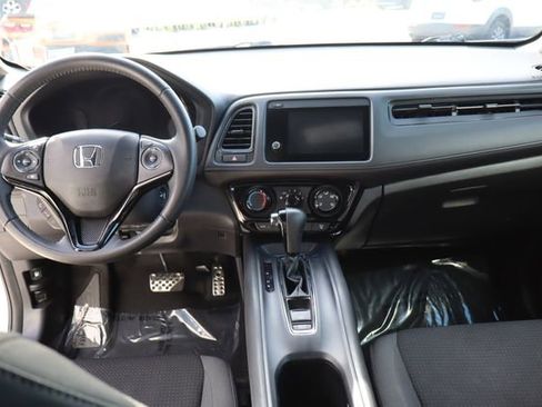 Used 2022 Honda HR-V Sport image 29