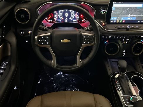 Used 2024 Chevrolet Blazer Premier w/ Enhanced Convenience Package image 16