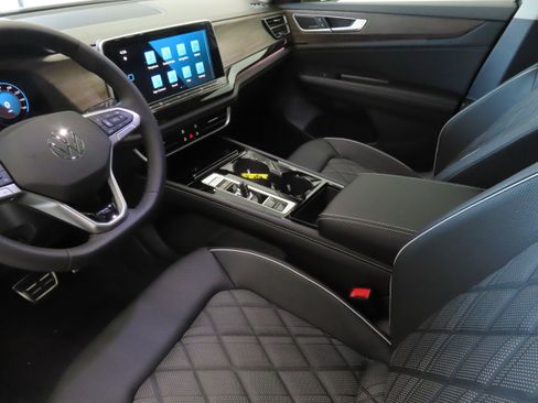 New 2026 Volkswagen Atlas SEL Premium R-Line image 23