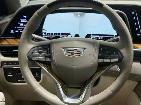 Used 2021 Cadillac Escalade Premium Luxury Platinum image 14