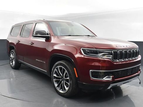 New 2023 Jeep Wagoneer L Series III w/ Premium Group I image 3