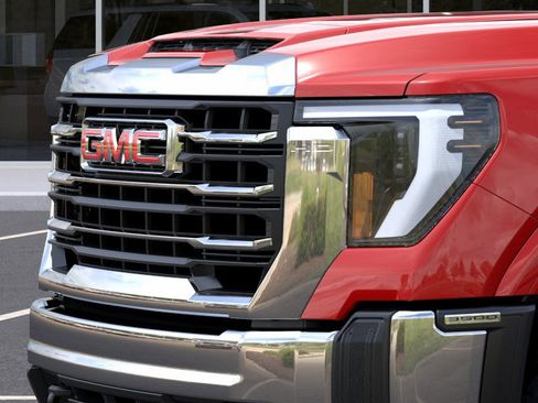 New 2025 GMC Sierra 3500 SLE w/ SLE Convenience Package image 13