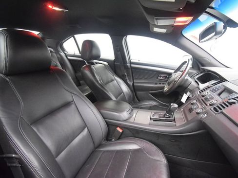 Used 2017 Ford Taurus SEL FWD image 14