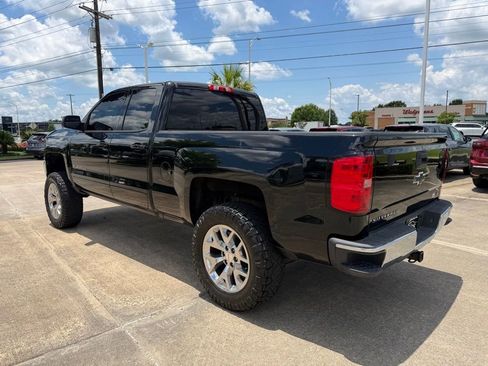 Used 2018 Chevrolet Silverado 1500 LT RWD image 3