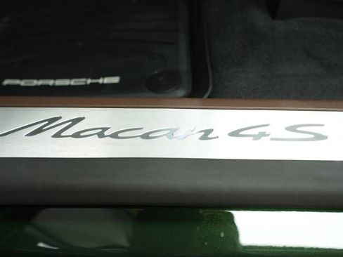 New 2026 Porsche Macan 4S Electric AWD/4WD image 31