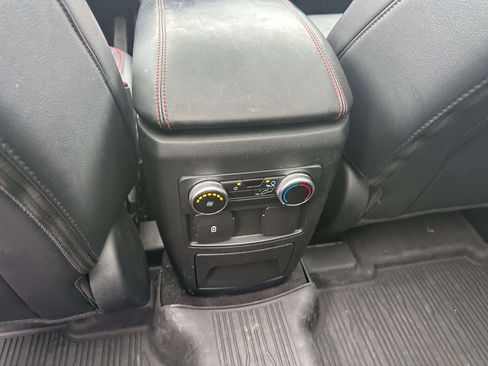 Used 2023 Ford Explorer ST-Line w/ Class IV Trailer Tow Package image 11