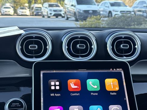 Certified 2025 Mercedes-Benz GLC 300 image 41