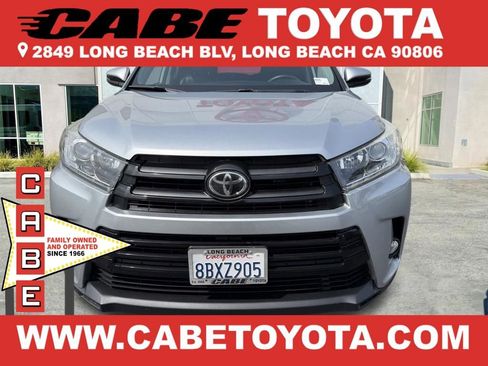 Used 2018 Toyota Highlander SE w/ Protection Package #1 image 4