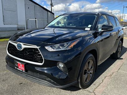 Certified 2023 Toyota Highlander Bronze Edition