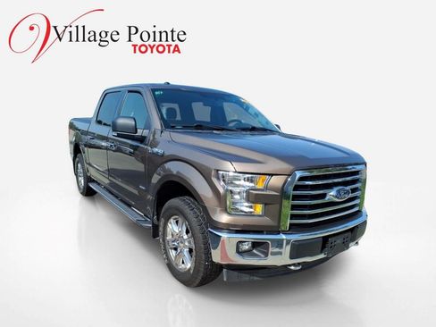 Used 2017 Ford F150 XLT w/ Equipment Group 302A Luxury AWD/4WD image 5