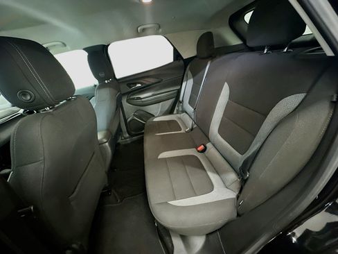 Used 2025 Chevrolet TrailBlazer LT AWD/4WD image 28