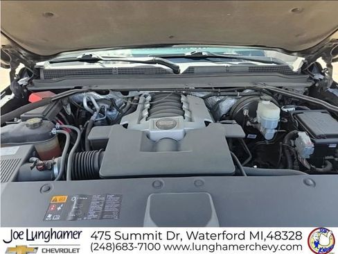 Used 2016 Cadillac Escalade Platinum AWD/4WD image 13